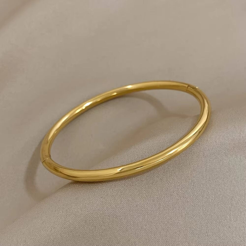 Gold plated bracelet for women